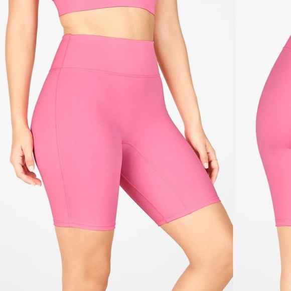 Fabletics anywhere high-waisted short 9” - Picture 1 of 7
